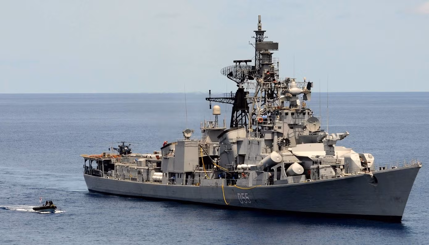 Tàu khu trục INS RANVIJAY (D55)