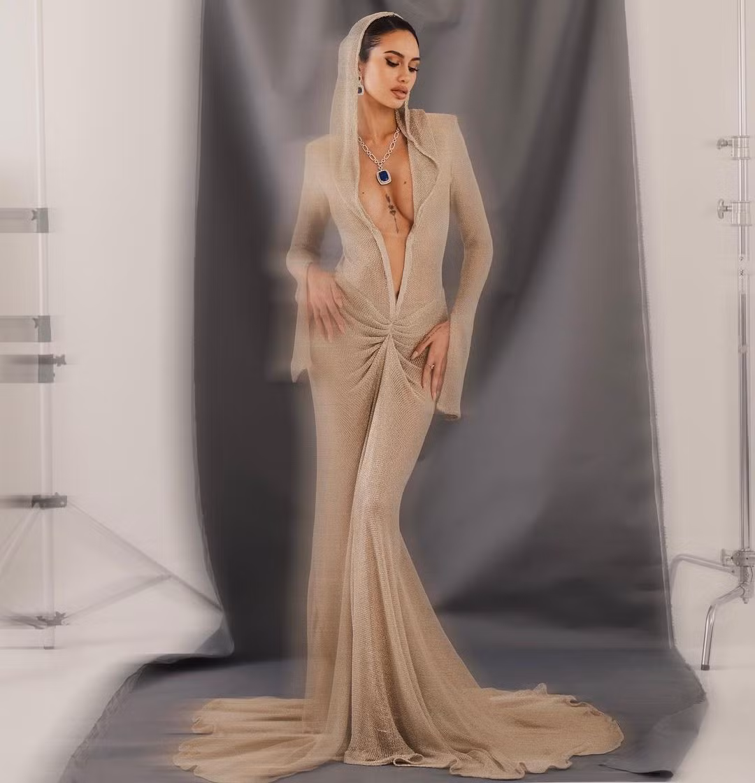 Celeste Cortesi xuất hiện nóng bỏng tại sự kiện GMA Gala 2023 hôm 23/7. Celeste Cortesi xuất hiện nóng bỏng tại sự kiện GMA Gala 2023 hôm 23/7.