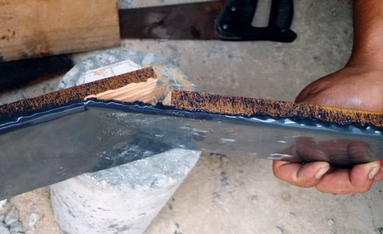 'Khoác áo giáp' cho Tàu cá Đà Nẵng ảnh 10