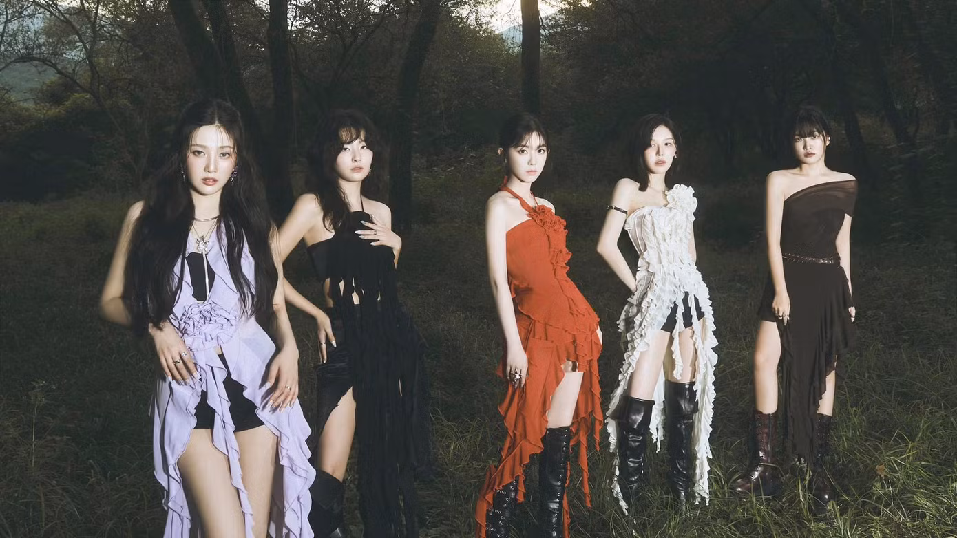 Red Velvet diện loạt váy áo thương hiệu Fancì Club trong lần comeback mới nhất.