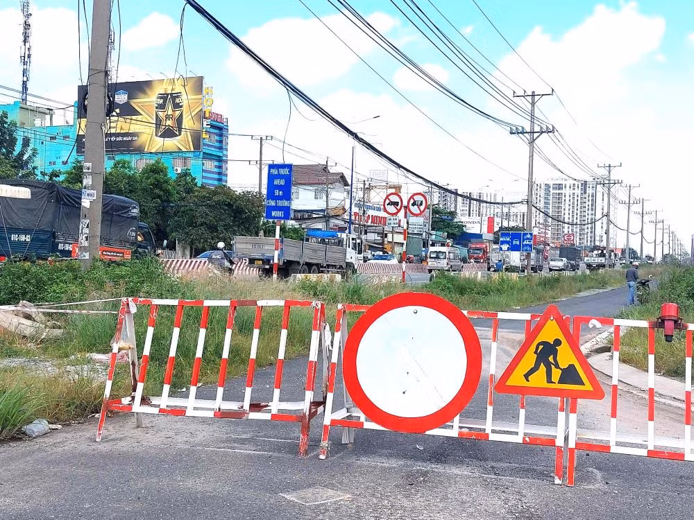 Tỉnh Bình Dương đang xây dựng nâng cấp, mở rộng quốc lộ 13 từ 6 làn xe lên 8 làn xe Tỉnh Bình Dương đang xây dựng nâng cấp, mở rộng quốc lộ 13 từ 6 làn xe lên 8 làn xe