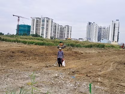 Hà Nội đang phải đối mặt với tình trạng quá tải tại các trường mầm non, tiểu học cũng như thiếu các công trình hạ tầng xã hội tại các dự án, khu đô thị
