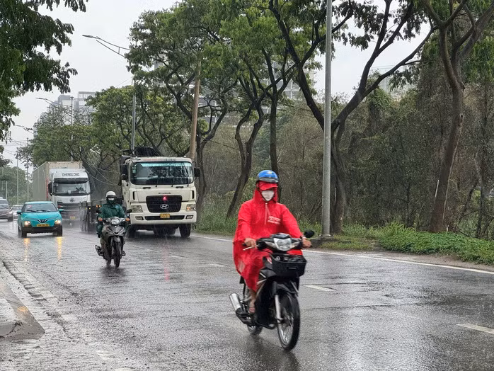 Mưa trên khu vực huyện Nhà Bè.