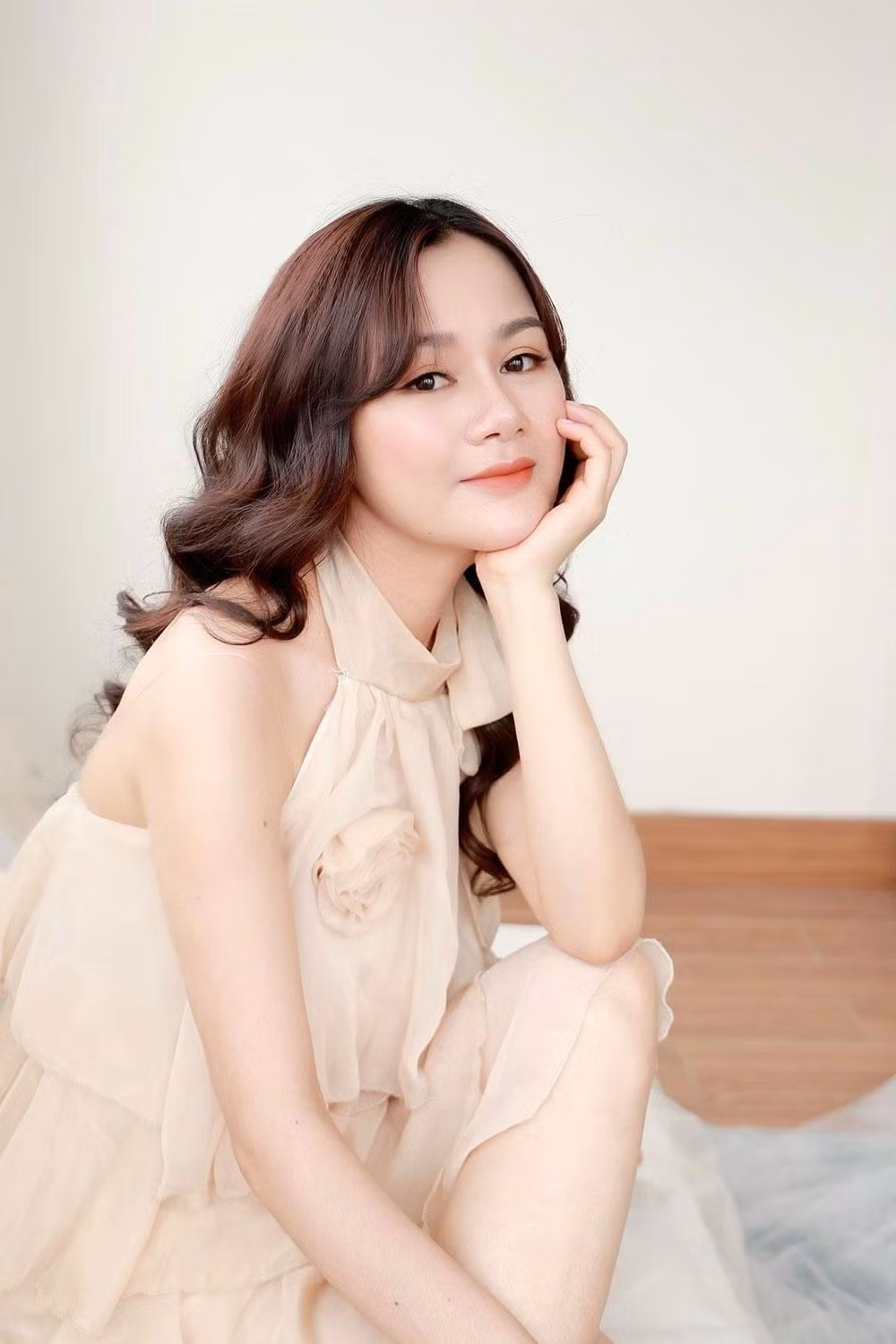 Thời gian gần đây, nữ diễn viên sinh năm 1987 tham gia nhiều bộ phim của VFC. Thời gian gần đây, nữ diễn viên sinh năm 1987 tham gia nhiều bộ phim của VFC.