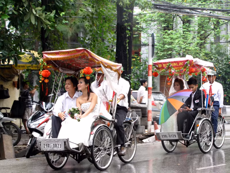 Cùng diễu hành qua các cung đường đẹp của Thủ đô