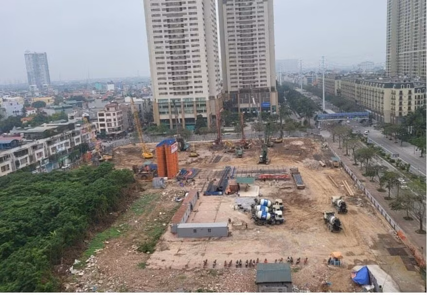 Doanh nghiệp bất động sản tìm cách vượt qua giai đoạn thị trường khó khăn.