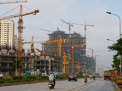 Đất đai và các công trình xây dựng được xem là lĩnh vực nhạy cảm. ảnh: Hồng Vĩnh