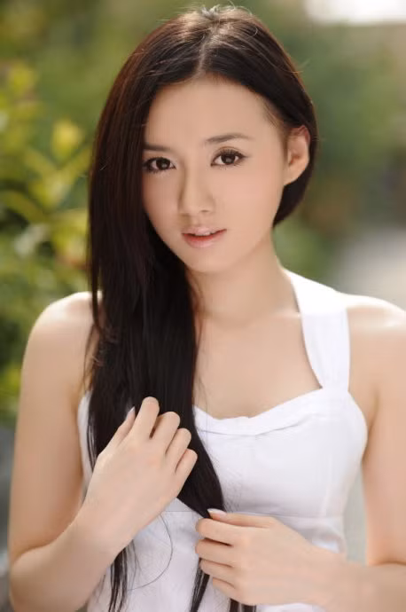 Bi kịch mỹ nhân Hoa ngữ bị cha ruột quấy rối, bạn trai phản bội ảnh 6