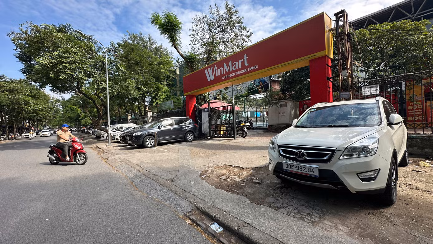 Việc hạ một phần rào công viên Tuổi trẻ để giúp hiện thực hóa chủ trương đưa Công viên Tuổi trẻ thành công viên mở.