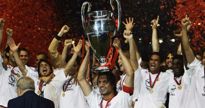 Maldini đã dự 8 trận chung kết Champions League