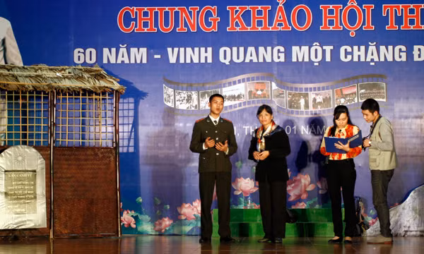 hay tiểu phẩm 