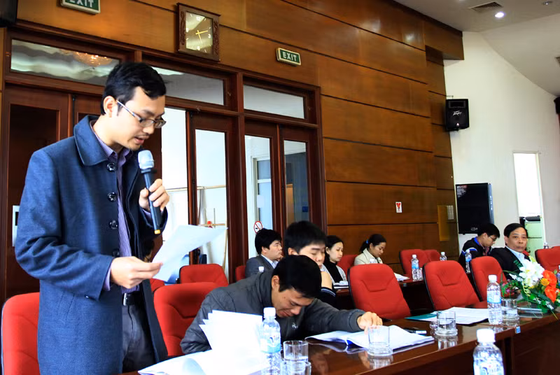 Nhà báo Ngọc Tiến, báo Tiền Phong đóng góp ý kiến. Ảnh: Xuân Tùng. Nhà báo Ngọc Tiến, báo Tiền Phong đóng góp ý kiến. Ảnh: Xuân Tùng