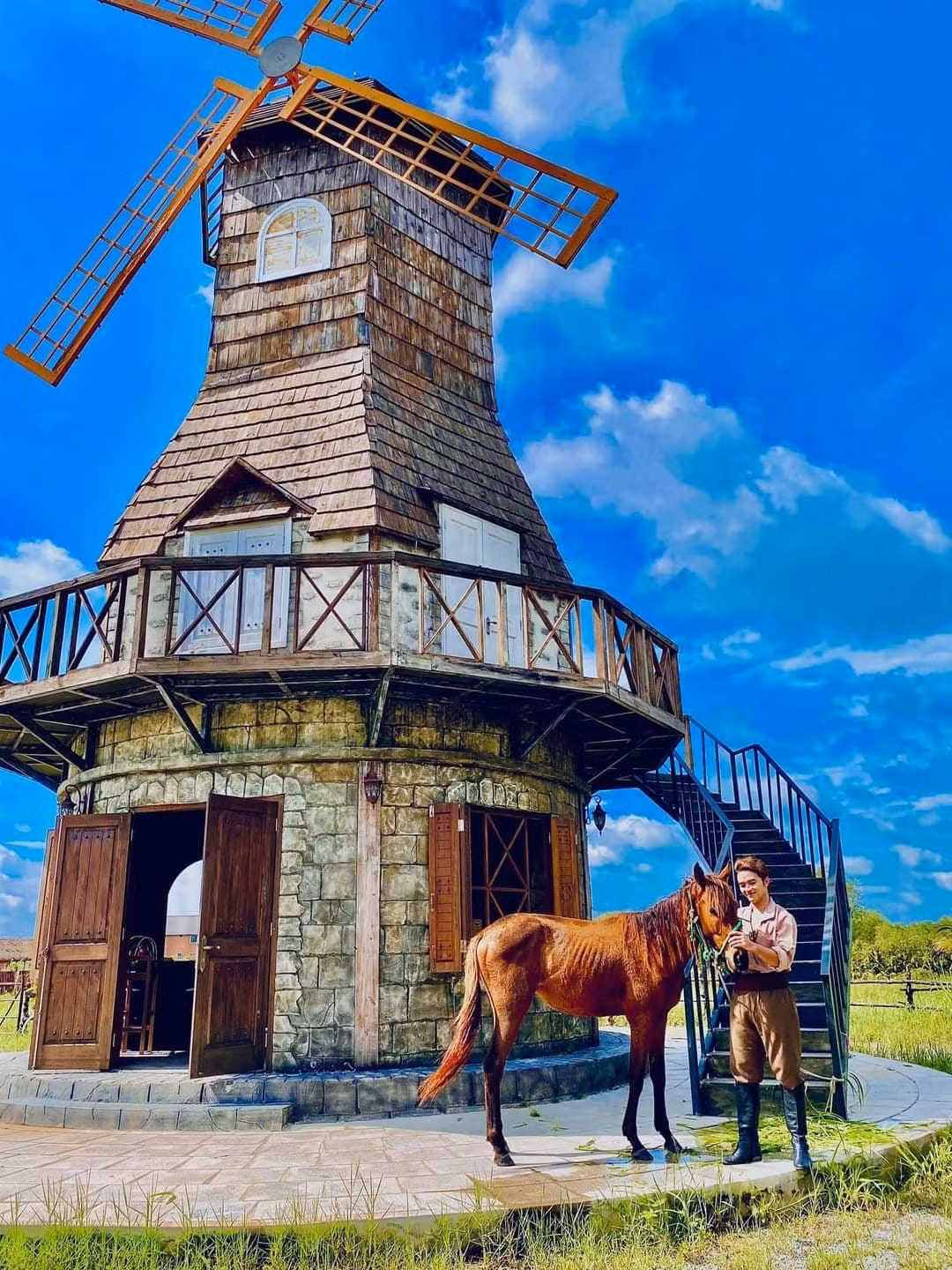 Ảnh: The Windmill