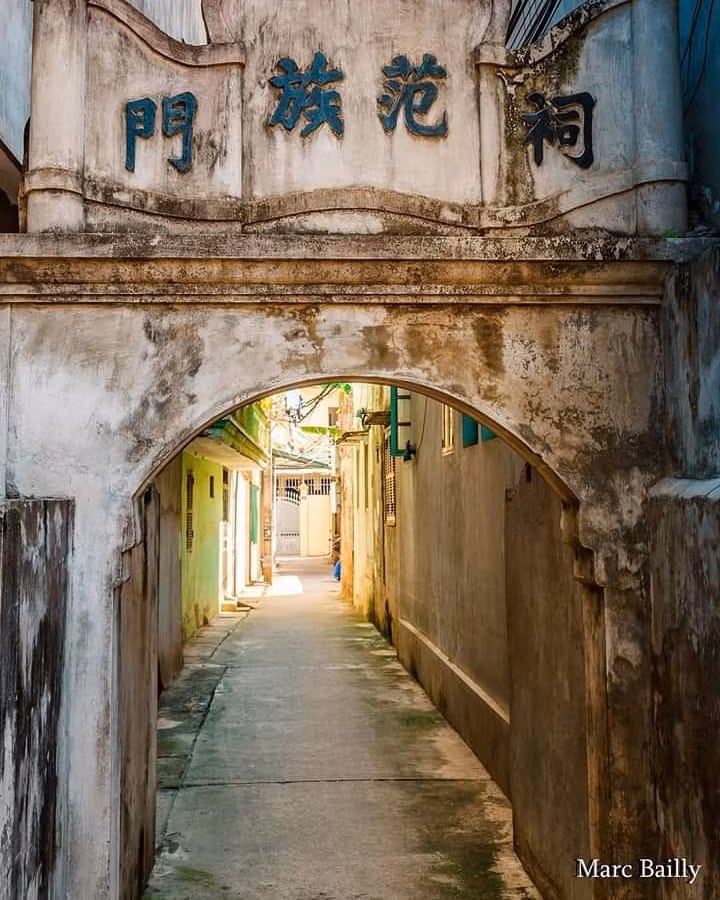 Con đường rêu phong cổ kính - Ảnh: IG:@marc_bailly Con đường rêu phong cổ kính - Ảnh: IG:@marc_bailly