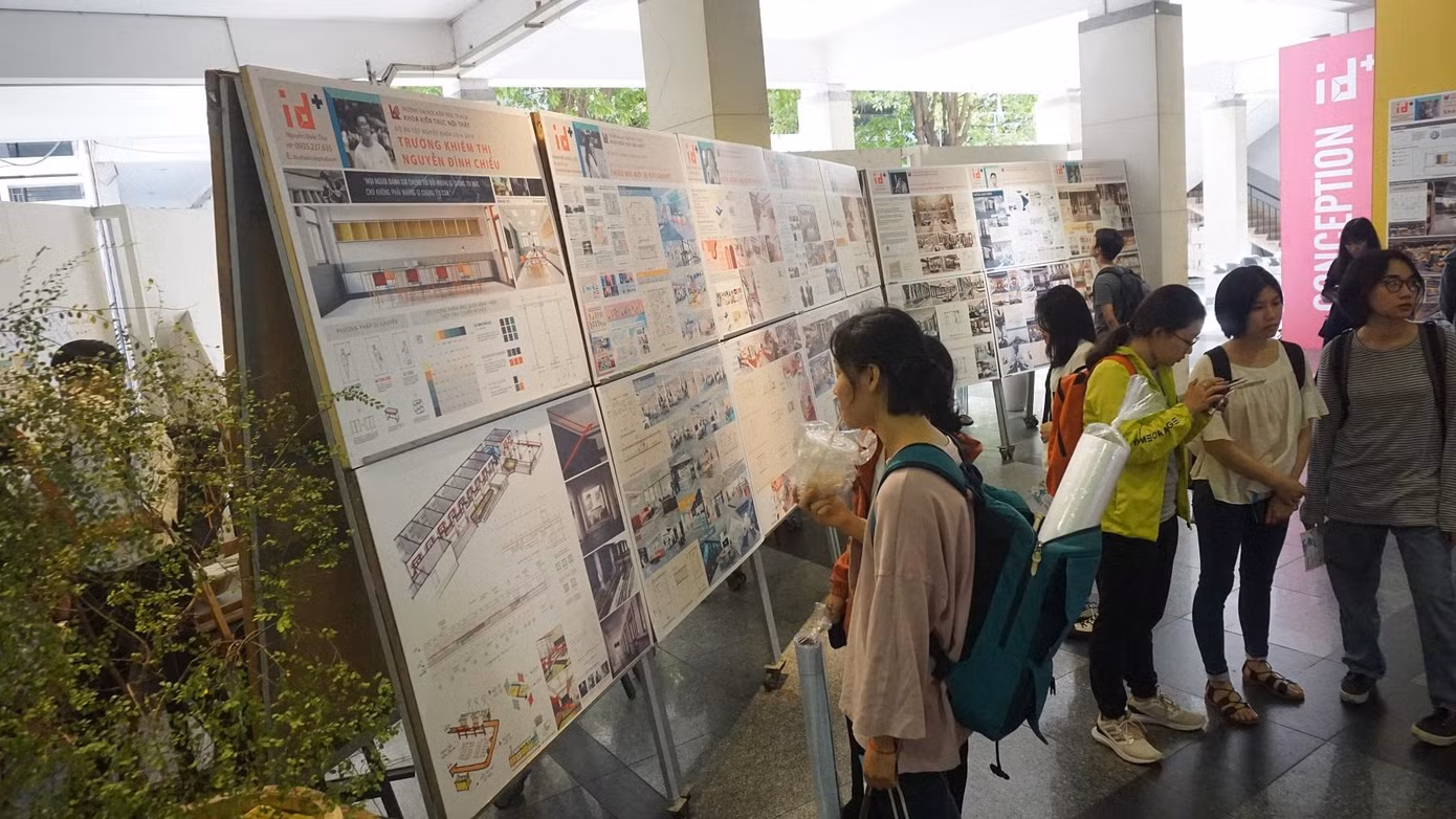 Triễn lãm đồ án tốt nghiệp năm 2020 của sinh viên trường ĐH Kiến trúc TP. HCM.