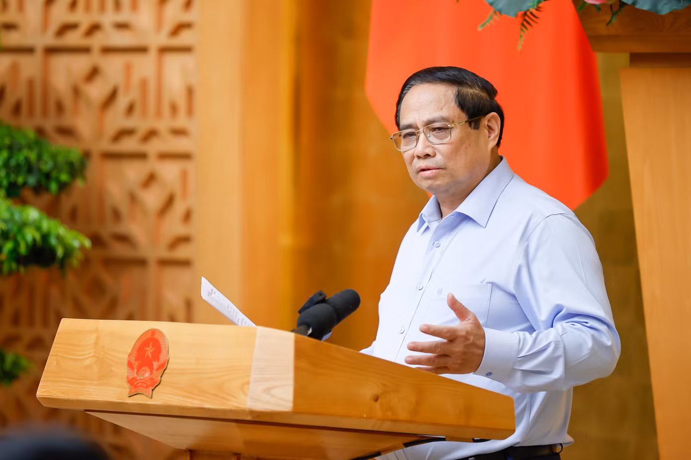 Thủ tướng Phạm Minh Chính phát biểu kết luận phiên họp. Ảnh: Nhật Bắc