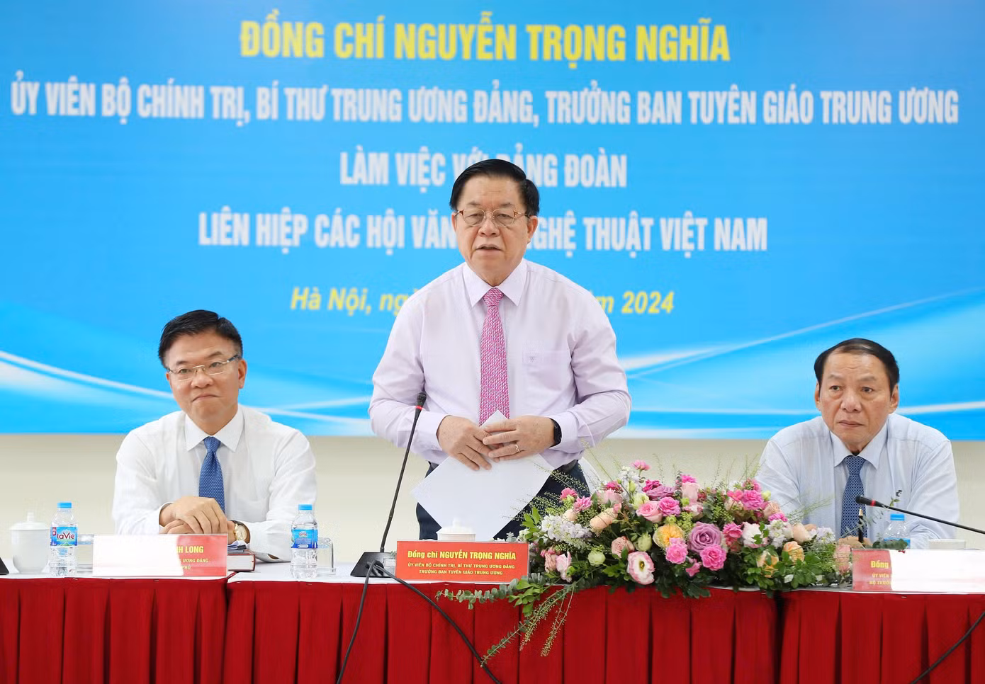 Ủy viên Bộ Chính trị, Bí thư T.Ư Đảng, Trưởng Ban Tuyên giáo T.Ư Nguyễn Trọng Nghĩa phát biểu tổng kết cuộc làm việc. Ủy viên Bộ Chính trị, Bí thư T.Ư Đảng, Trưởng Ban Tuyên giáo T.Ư Nguyễn Trọng Nghĩa phát biểu tổng kết cuộc làm việc.