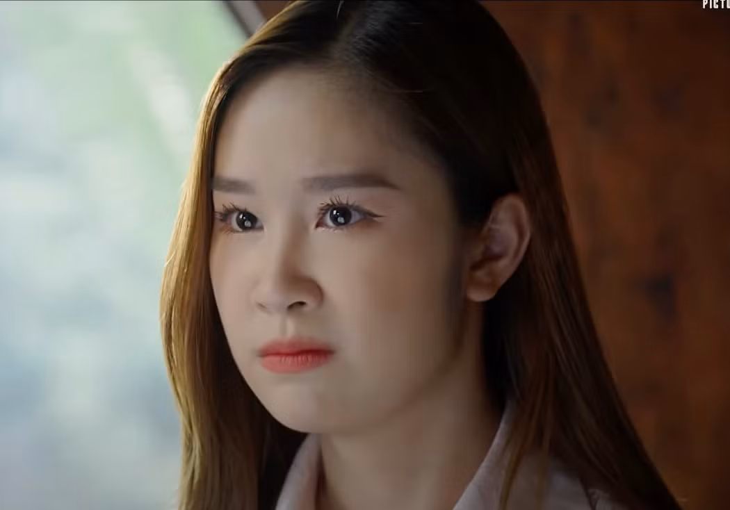 Hân (Việt Hoa) thẳng thừng vạch mặt Linh khiến cô ta tức giận không thể thốt lên lời.