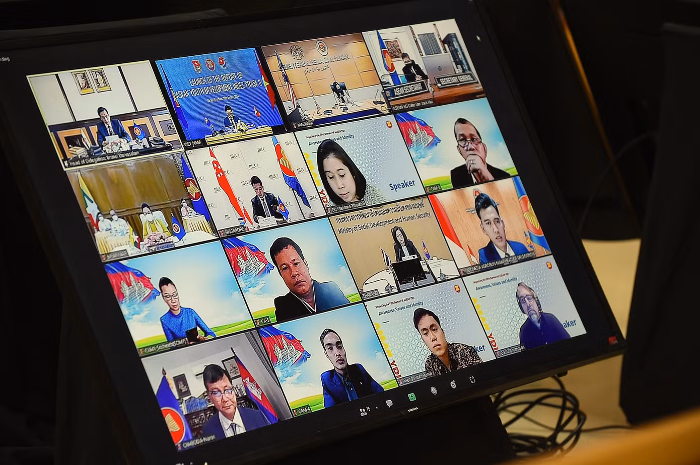 Lễ ra mắt Chỉ số Phát triển Thanh niên ASEAN giai đoạn 2 diễn ra theo hình thức trực tuyến. Ảnh: Xuân Tùng