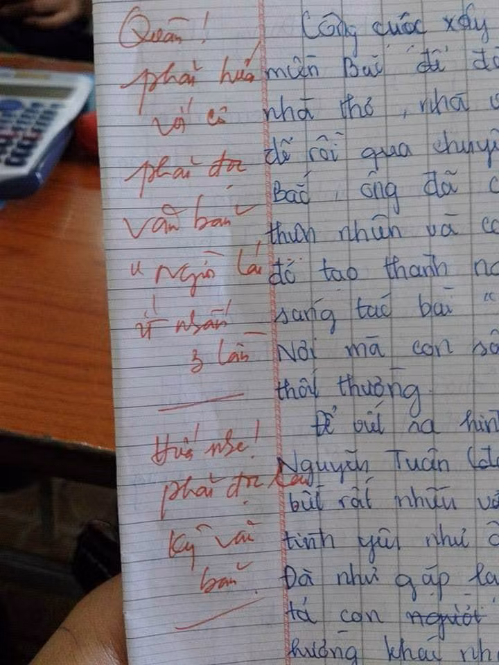 Cô giáo để lại lời nhắn nhủ đầy "tha thiết" gửi đến học sinh ngay trong bài kiểm tra. (Ảnh: Group Trường Người Ta)