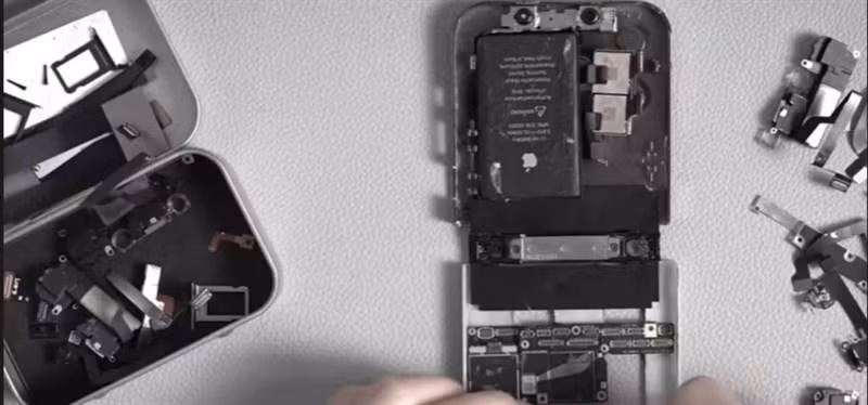 Điện thoại được mô tả là có kết nối 5G và chạy bộ vi xử lý A16 Bionic. (Ảnh: Gizmochina)
