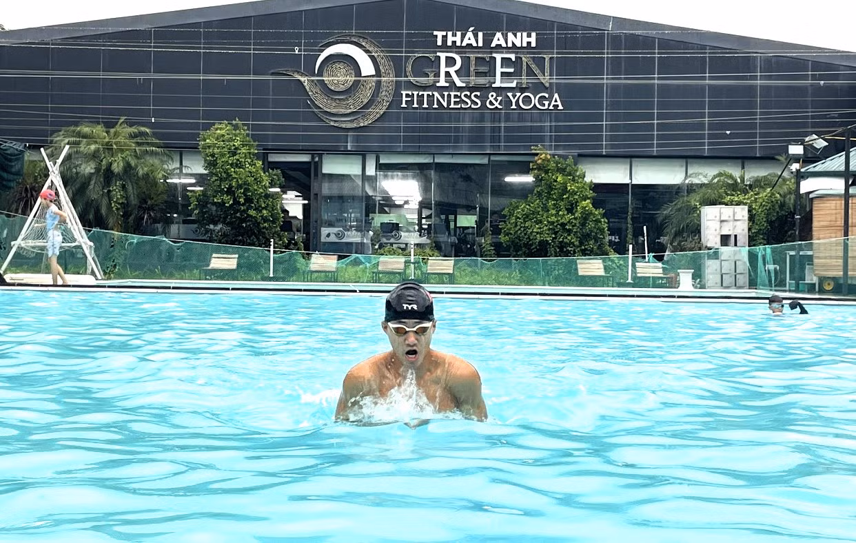 Nguyễn Anh Kiệt luyện tập trên “đường đua xanh”.