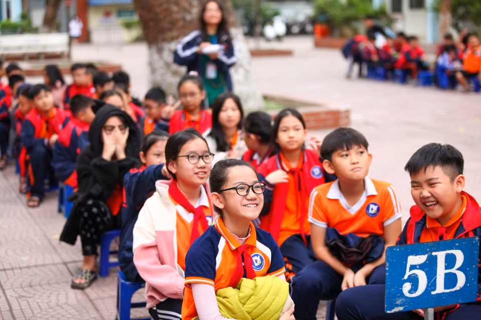 Các bạn nhỏ nhiệt tình hưởng ứng các hoạt động của sự kiện. Các bạn nhỏ nhiệt tình hưởng ứng các hoạt động của sự kiện.