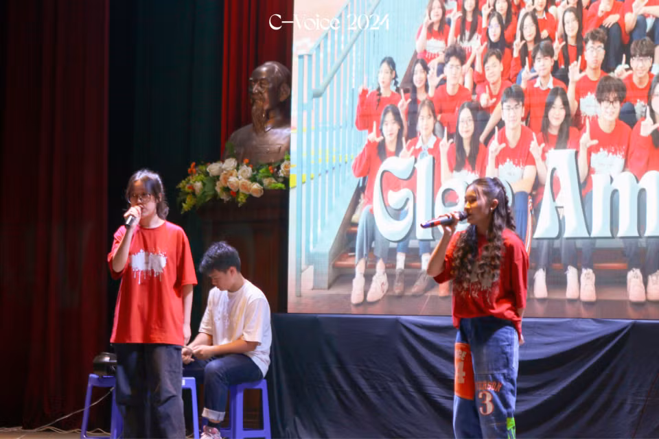 Màn trình diễn ấn tượng của Glee Ams với ca khúc “Từng là”. Màn trình diễn ấn tượng của Glee Ams với ca khúc “Từng là”.