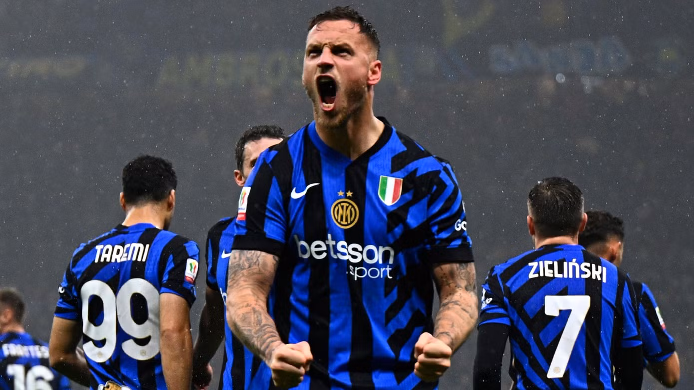 Inter Milan lọt vào vòng bán kết Coppa Italia.