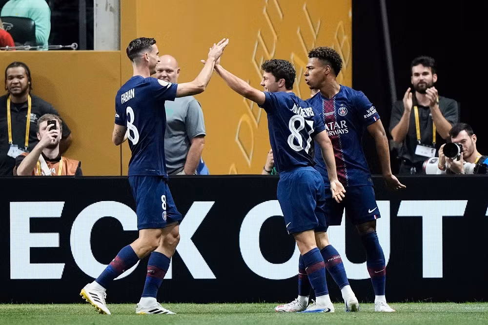 Messi 'bất lực', Inter Miami thảm bại trước PSG ảnh 12 Messi 'bất lực', Inter Miami thảm bại trước PSG ảnh 12