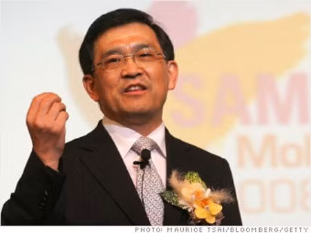 Chức vụ: CEO hãng điện tử Samsung. Chức vụ: CEO hãng điện tử Samsung