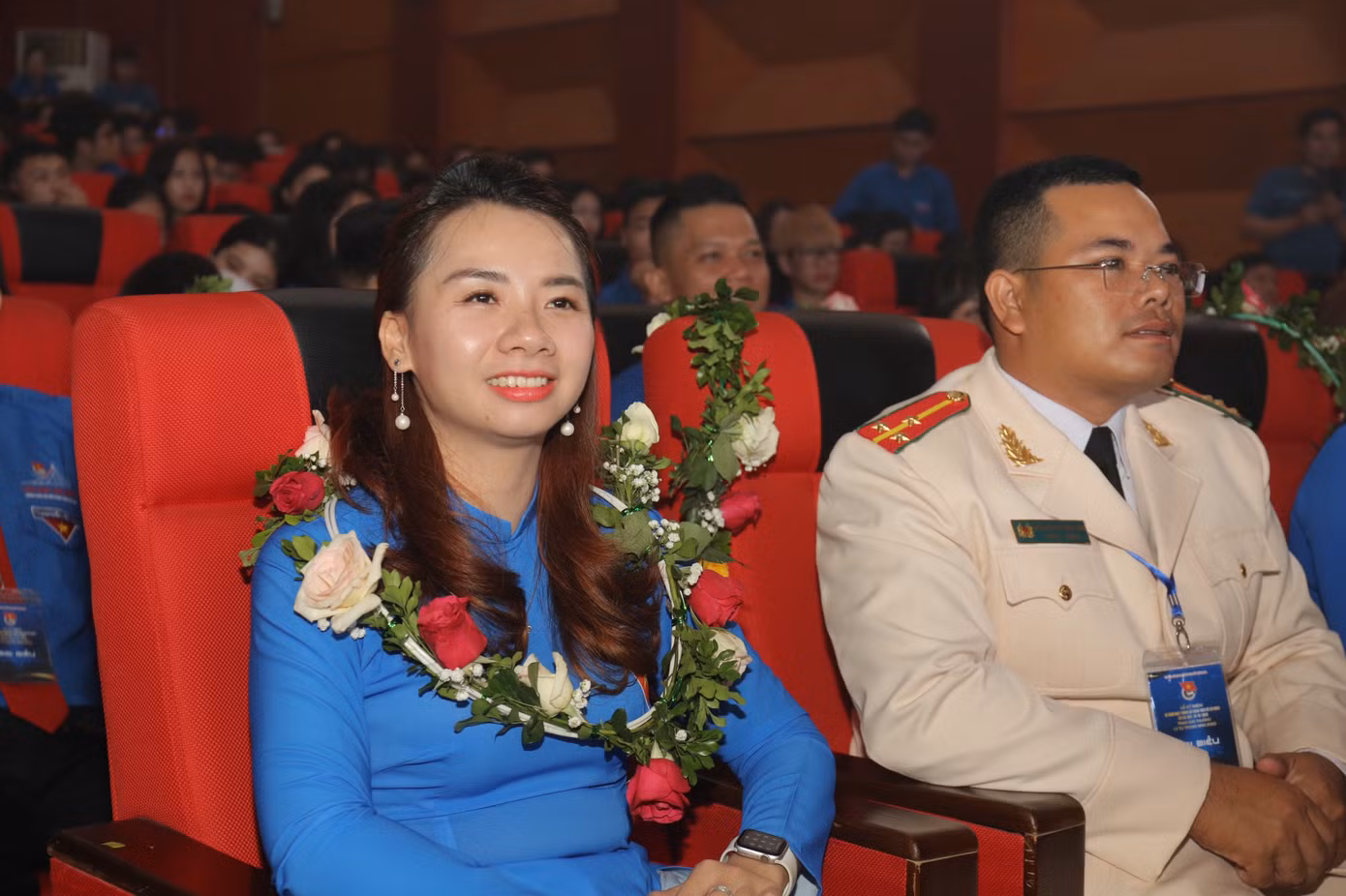 Các cán bộ Đoàn tiêu biểu nhận Giải thưởng Lý Tự Trọng năm 2023 tại chương trình. Ảnh: Bảo Anh