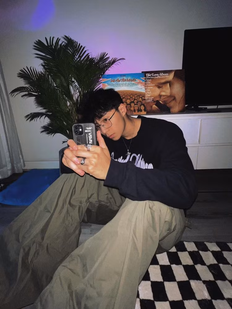 wokeup theo đuổi phong cách cá tính, cool ngầu.
