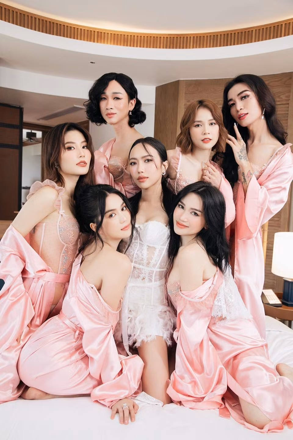 Dàn phù dâu xinh đẹp của Diệu Nhi.