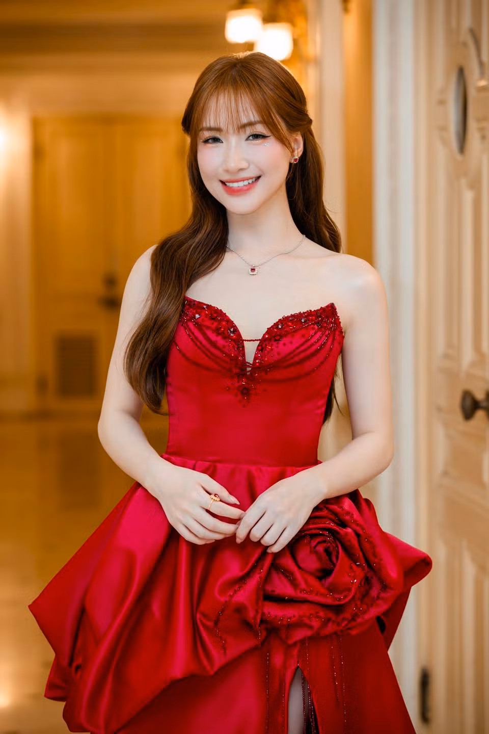 Hòa Minzy, với gia tài hit và kinh nghiệm "thực chiến" nhiều show, được kỳ vọng góp mặt trong dàn Em Xinh.