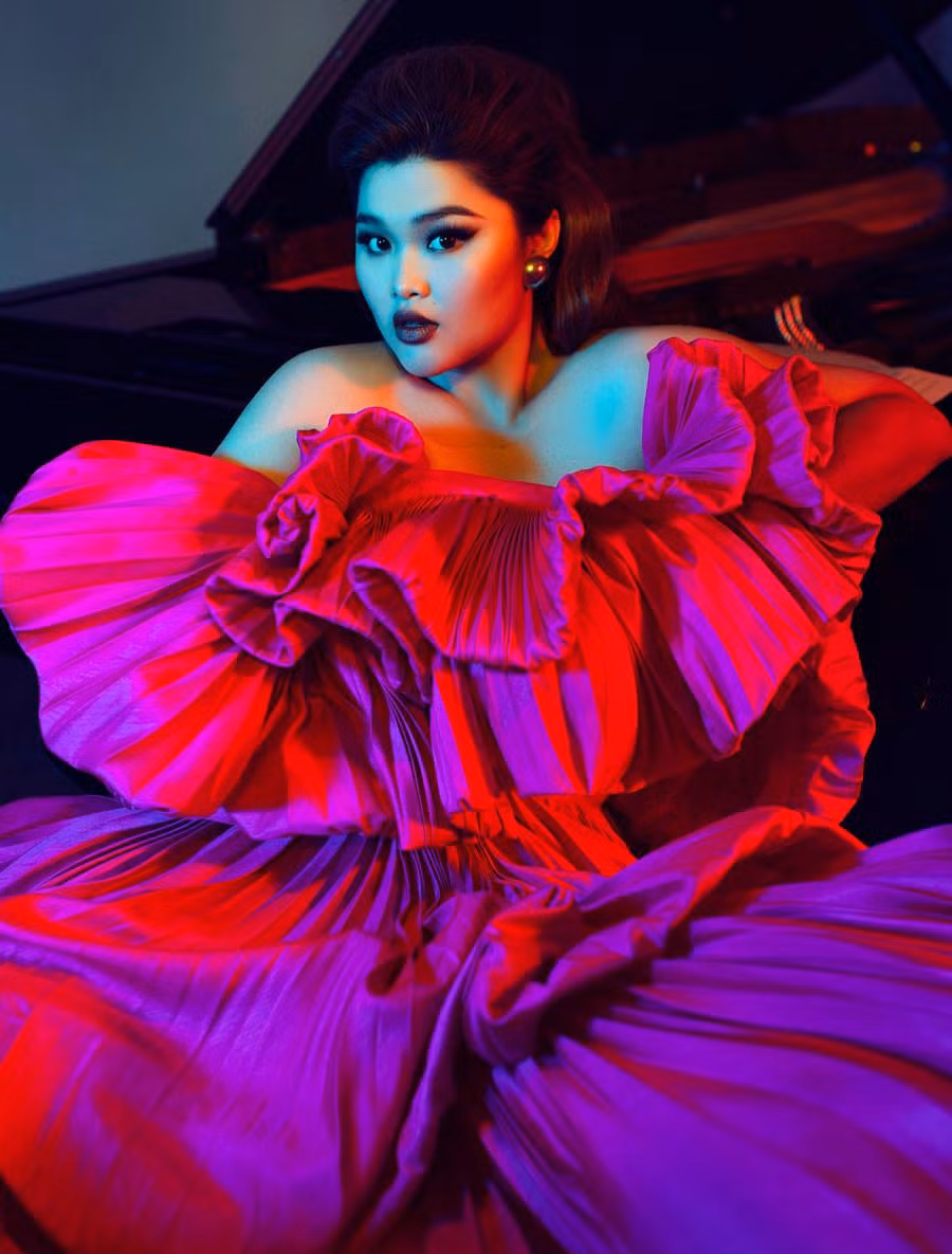 Bích Ngọc Idol ra mắt MV đầu tay với nghệ danh mới - J.ade.