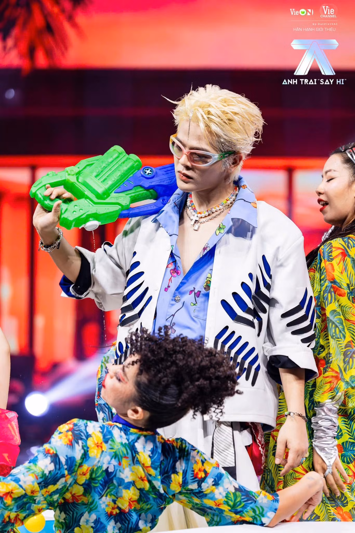 Rhyder thành công xóa bỏ tranh cãi "rapper nhưng toàn hát" hậu Rap Việt. Thành viên DG House chinh phục khán giả bởi sự biến hóa và tài năng của mình.