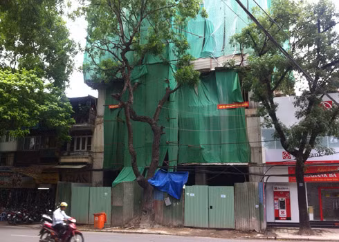 Tòa nhà 55A Bà Triệu chậm xử lý do được một số lãnh đạo bao che. Tòa nhà 55A Bà Triệu chậm xử lý do được một số lãnh đạo bao che