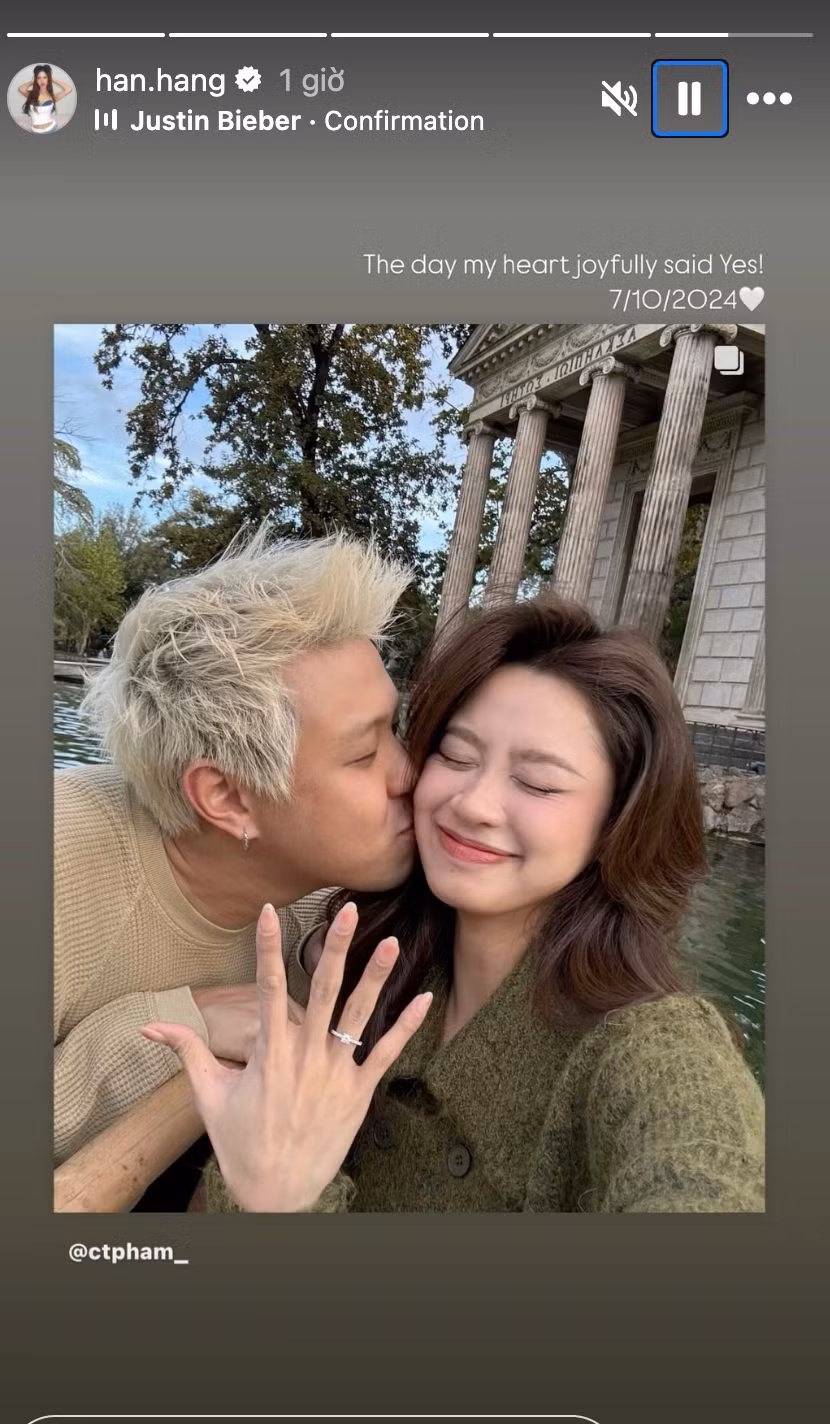 Hàn Hằng tiết lộ đã "say Yes" với Huy Me vào ngày 7/10 năm nay.
