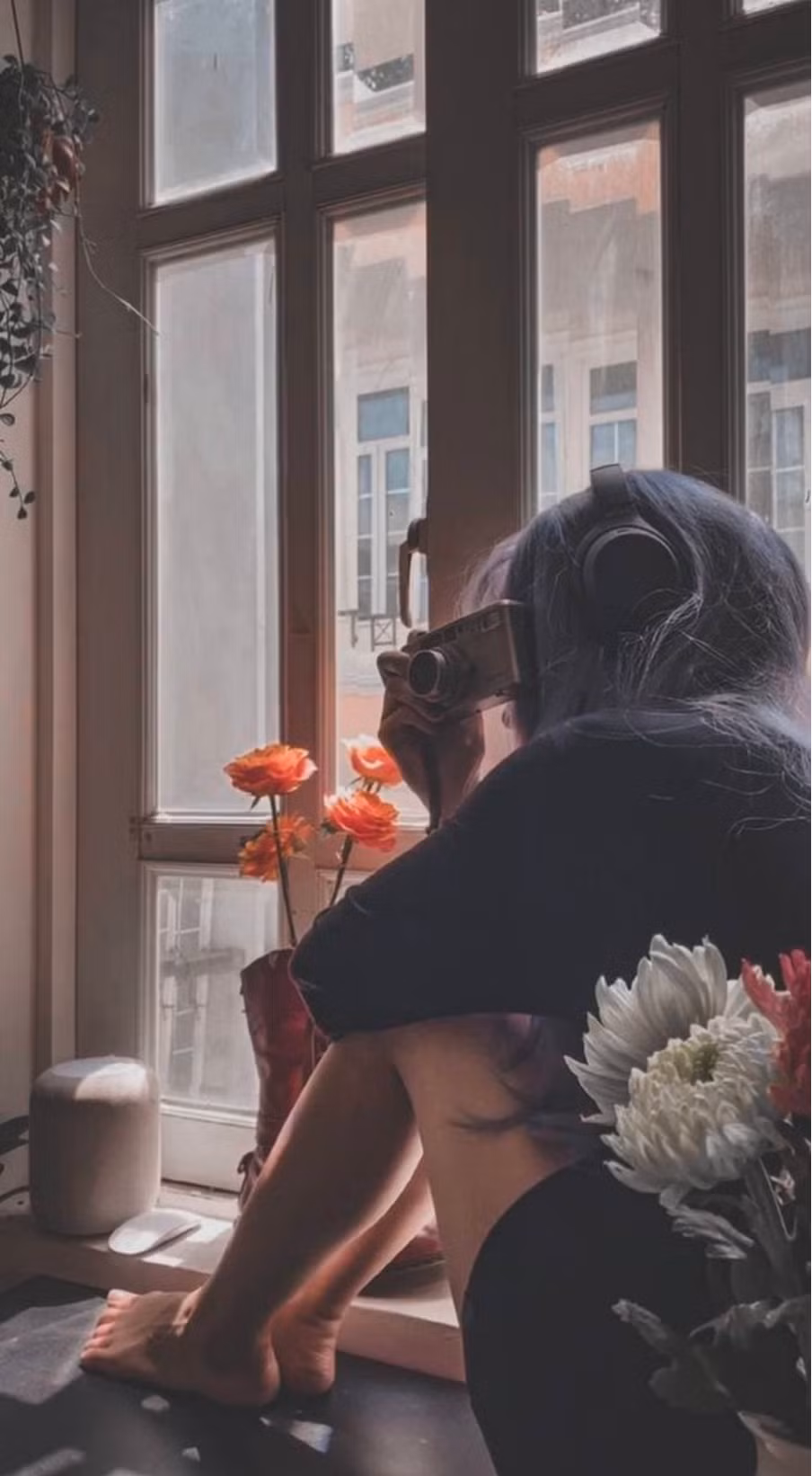 MV Thiên Đường Cô Đơn của Kiên và Loli.
