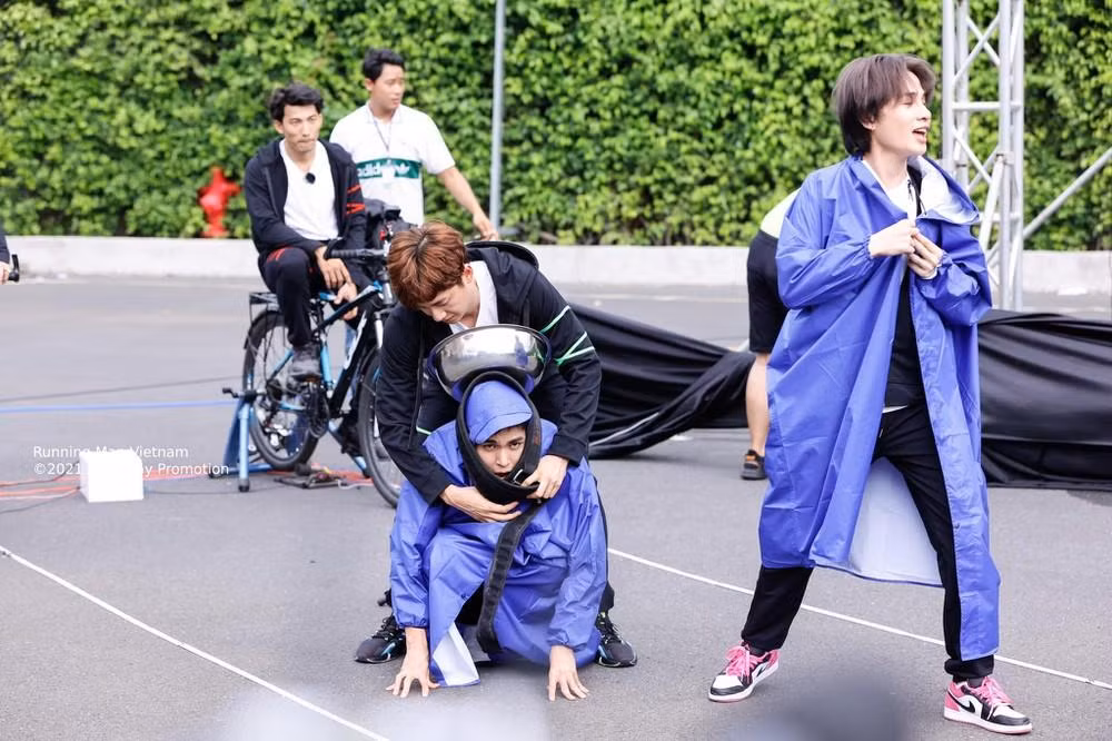 Running Man Việt Nam mùa 2 đã chính thức lên sóng. Running Man Việt Nam mùa 2 đã chính thức lên sóng.