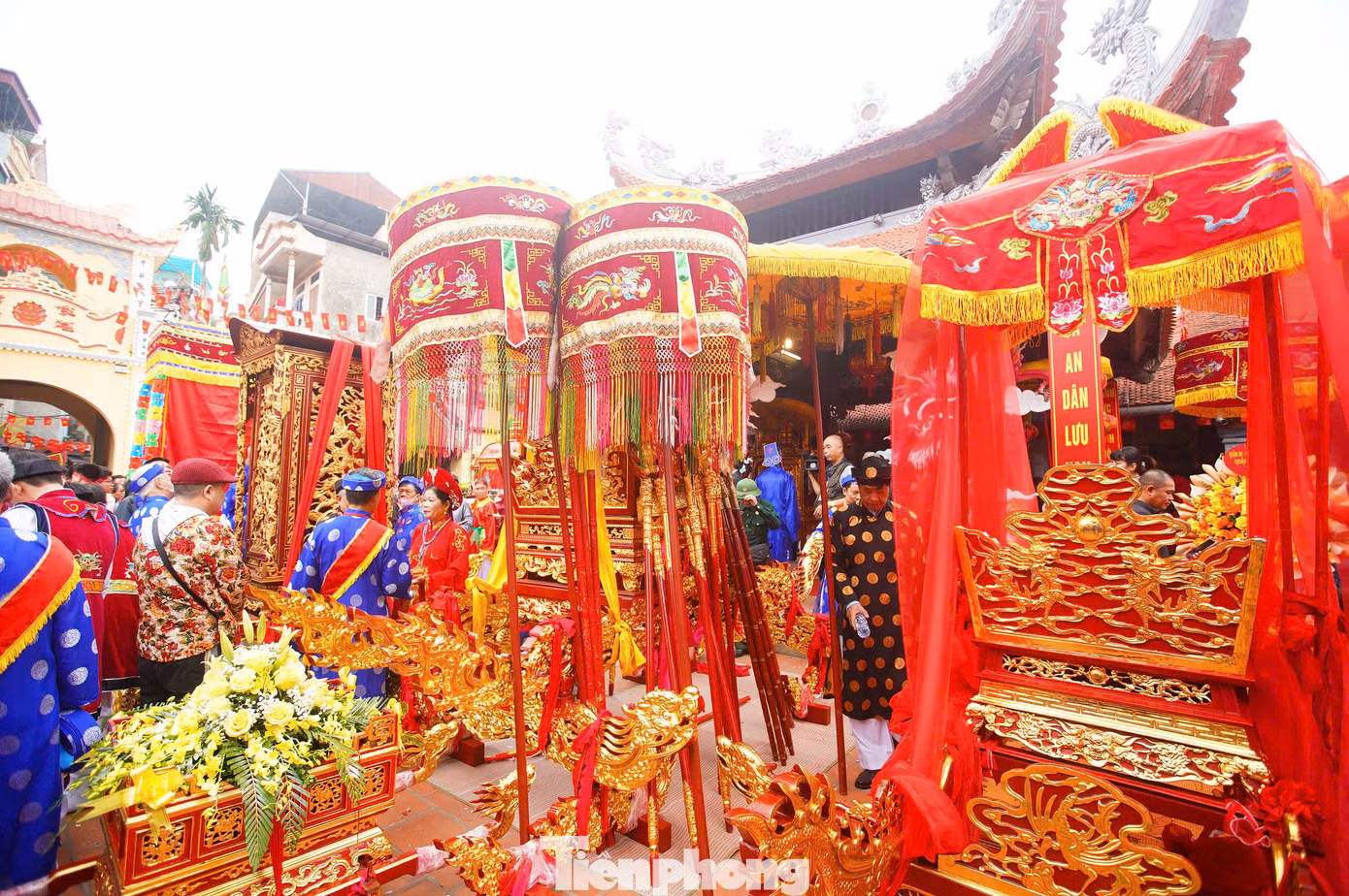Năm nay, lễ hội 5 làng Mọc do làng Phùng Khoang (quận Nam Từ Liêm) đăng cai tổ chức. Lễ hội bắt đầu từ 6h sáng 11/3 (12/2 âm lịch).