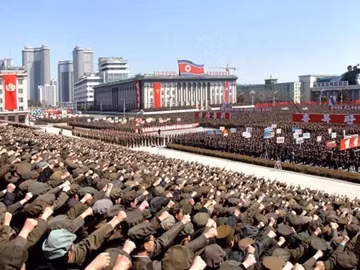 Binh lính Triều Tiên tuyên thệ ủng hộ nhà lãnh đạo Kim Jong-un. Ảnh: KCNA