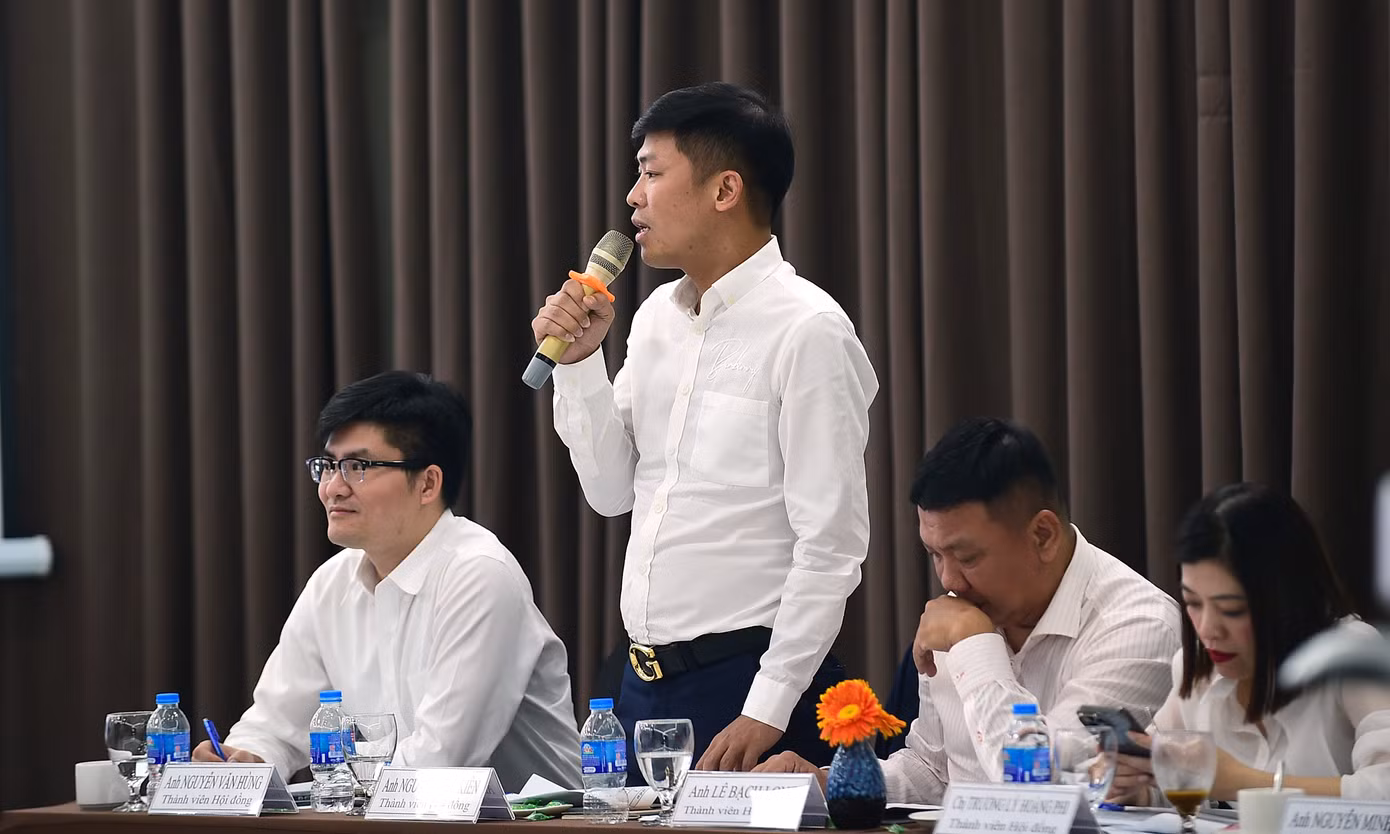 Thành viên hội đồng chung tuyển thảo luận tại hội nghị. Ảnh: Xuân Tùng Thành viên hội đồng chung tuyển thảo luận tại hội nghị. Ảnh: Xuân Tùng