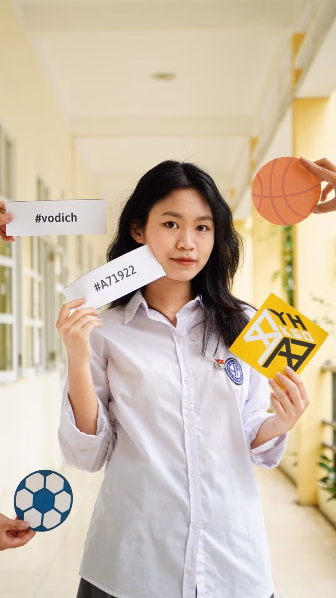 Thục Anh những ngày cấp 3 tự tin, năng nổ tại THPT Yên Hòa. Thục Anh những ngày cấp 3 tự tin, năng nổ tại THPT Yên Hòa.