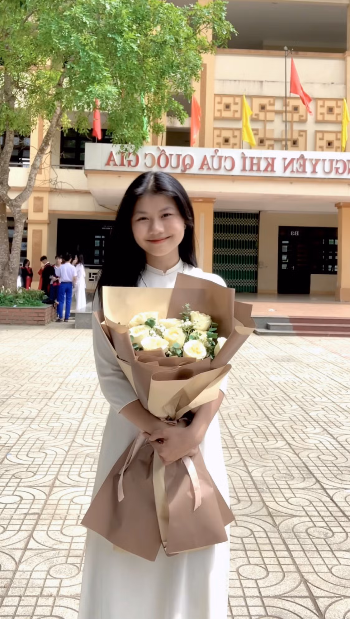 Nguyễn Võ Thảo Nhi (sinh năm 2005) hiện đang theo học tại trường Đại học Sư phạm Hà Nội. Nguyễn Võ Thảo Nhi (sinh năm 2005) hiện đang theo học tại trường Đại học Sư phạm Hà Nội.
