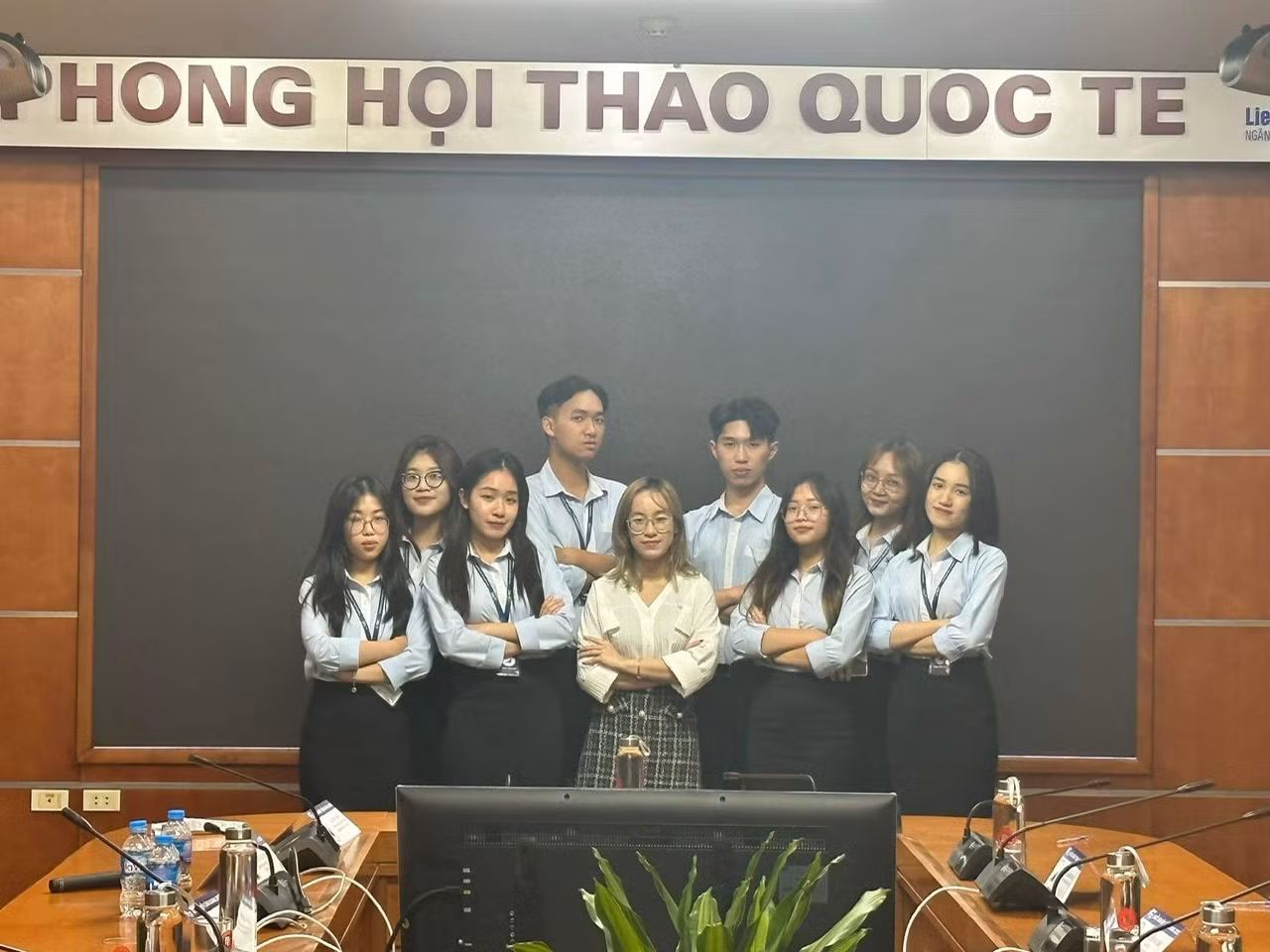 Nguyễn Bá Minh trong những ngày đầu tham gia câu lạc bộ để phát triển bản thân. Nguyễn Bá Minh trong những ngày đầu tham gia câu lạc bộ để phát triển bản thân.
