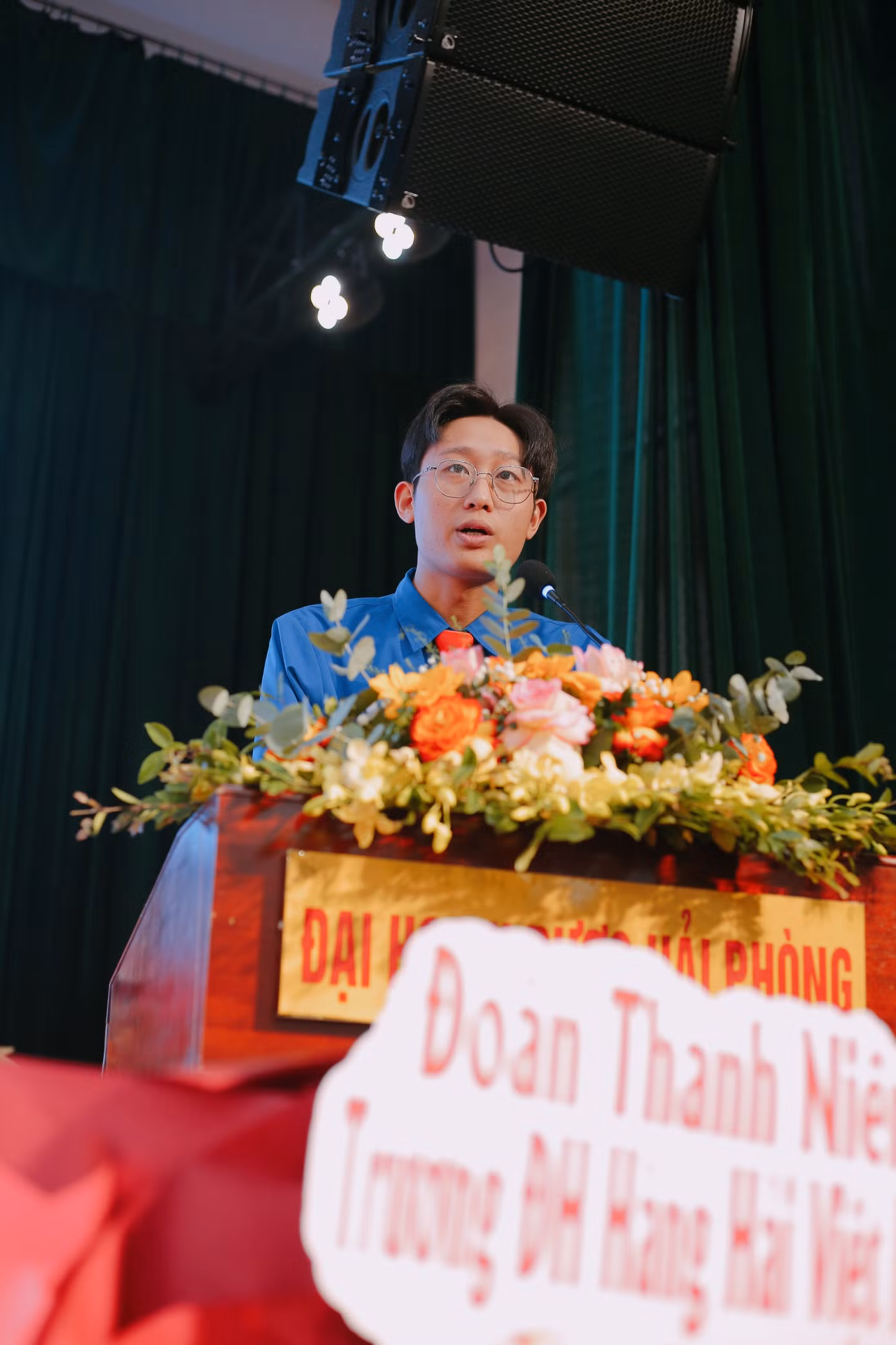 Xuân Tiến vinh dự là một trong những tham luận viên tại Đại hội Đoàn trường lần XXI.