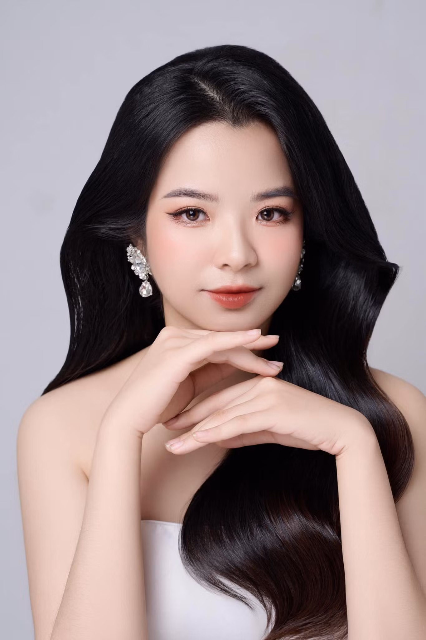 Nguyễn Thị Minh Ánh, 24 tuổi đến từ Hải Hậu, Nam Định, vừa tốt nghiệp Trường Đại học Y Dược Thái Bình.