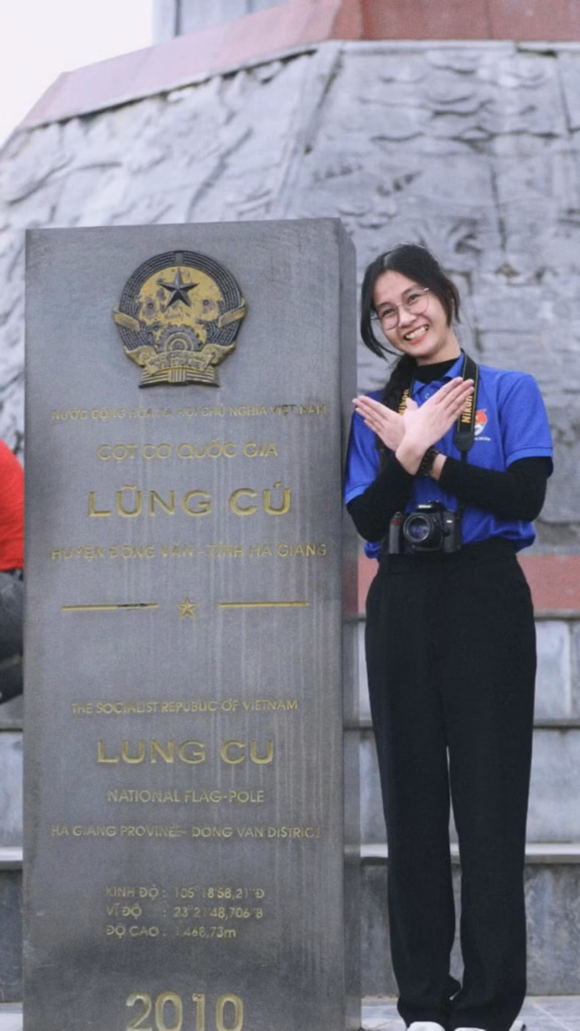 Tăng Thị Thúy Hồng (sinh năm 2005) là sinh viên năm nhất, chuyên ngành Lịch sử Đảng Cộng sản Việt Nam, Học viện Báo chí và Tuyên truyền.